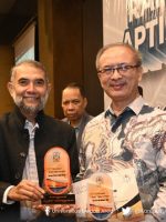 The current image has no alternative text. The file name is: uma-meraih-penghargaan-aptisi-award-2025-excellent-higher-institutions.jpg